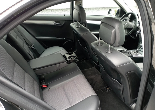 Mercedes-Benz Klasa C cena 36900 przebieg: 176000, rok produkcji 2007 z Augustów małe 704